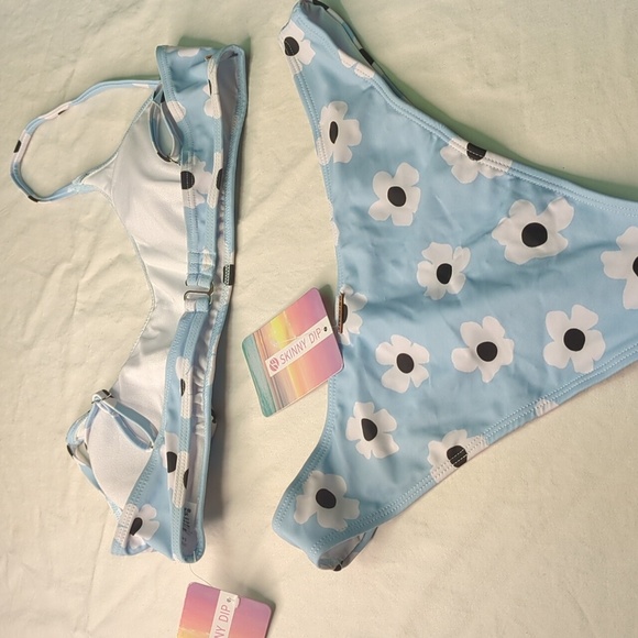 2/$25-Skinny Dip "Big Daisy" Bikini Set NWT Size Medium - Picture 10 of 13